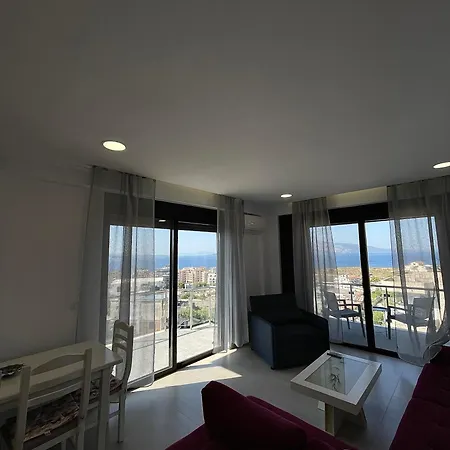 Azzurre Premium 公寓式酒店 Sarandë